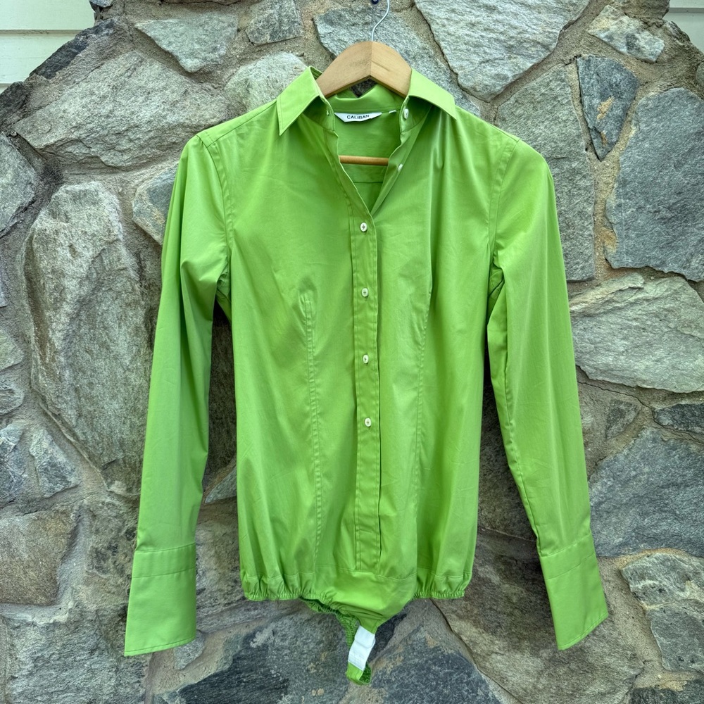 Caliban Green Bodysuit Green Dress Shirt size 6 small